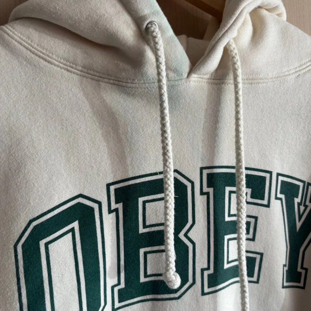 Obey Worldwide Hoodie Size Large L Cream Hooded Sweatshirt Streetwear‎ *Spots